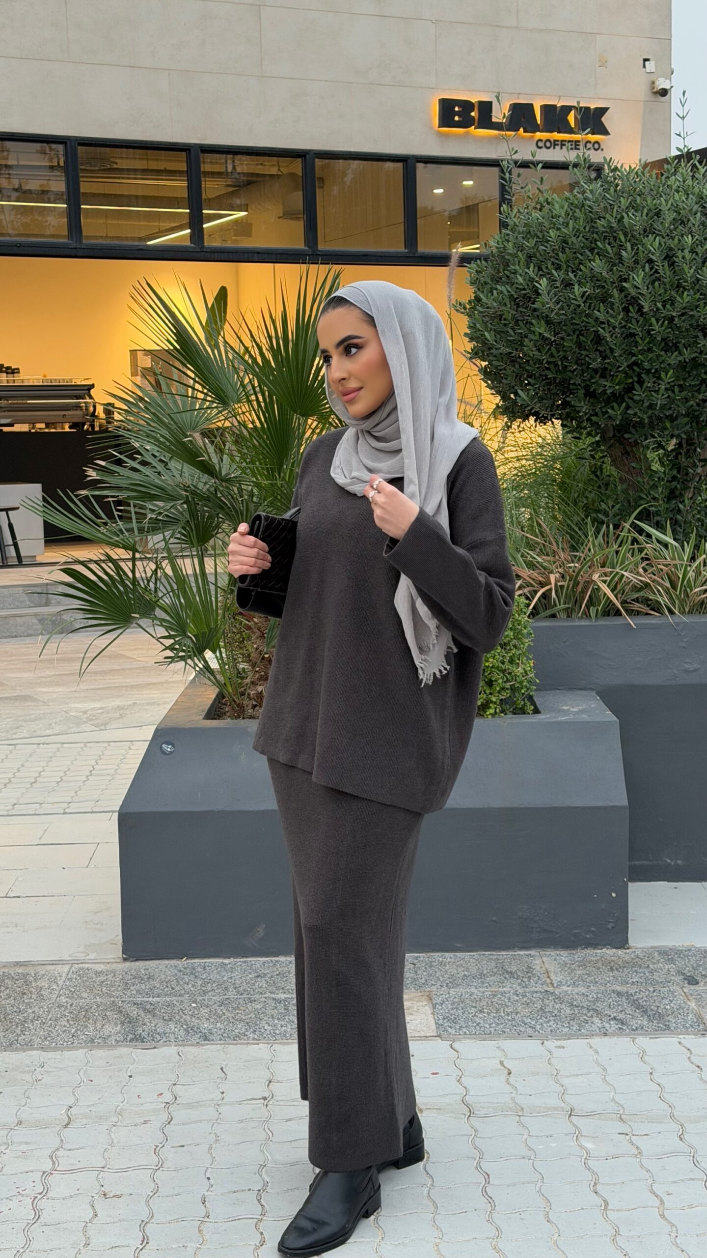 facetune_15-12-2025-21-35-25