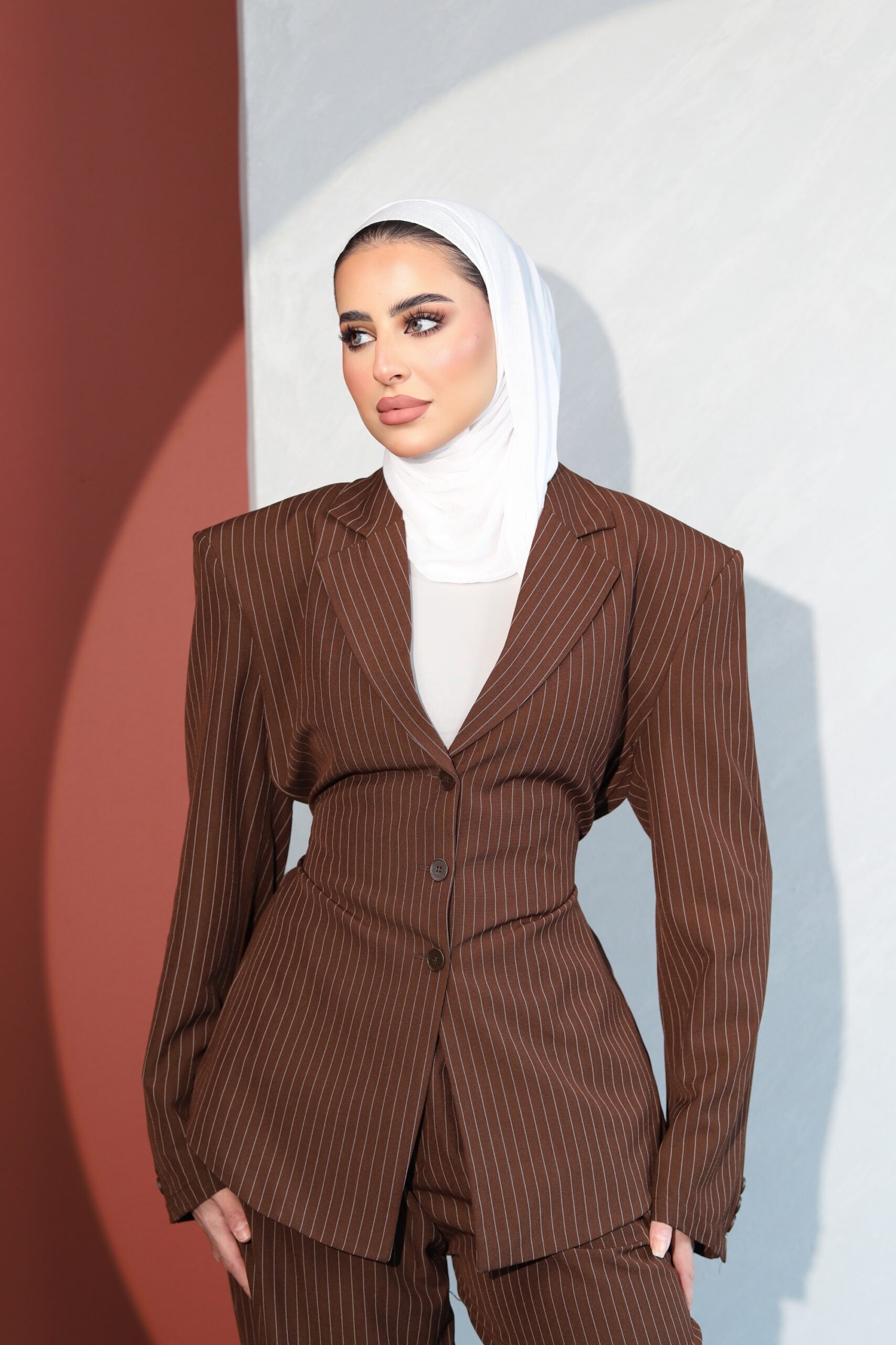 Striped brown set - الصورة 4